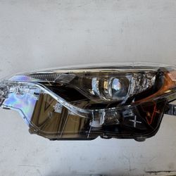 2017 Toyota Corolla Headlight 