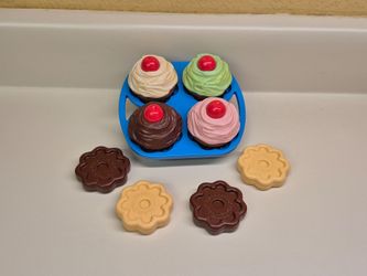 Fisher Price Fun With Food Cupcakes #2151 and Cookies Vintage 1987