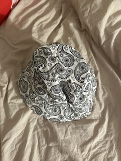 Decky Paisley Bucket Hat