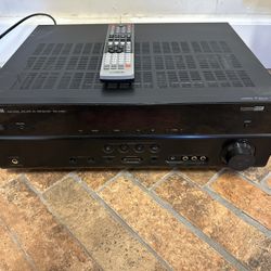 Yamaha RX-V467 Receiver 