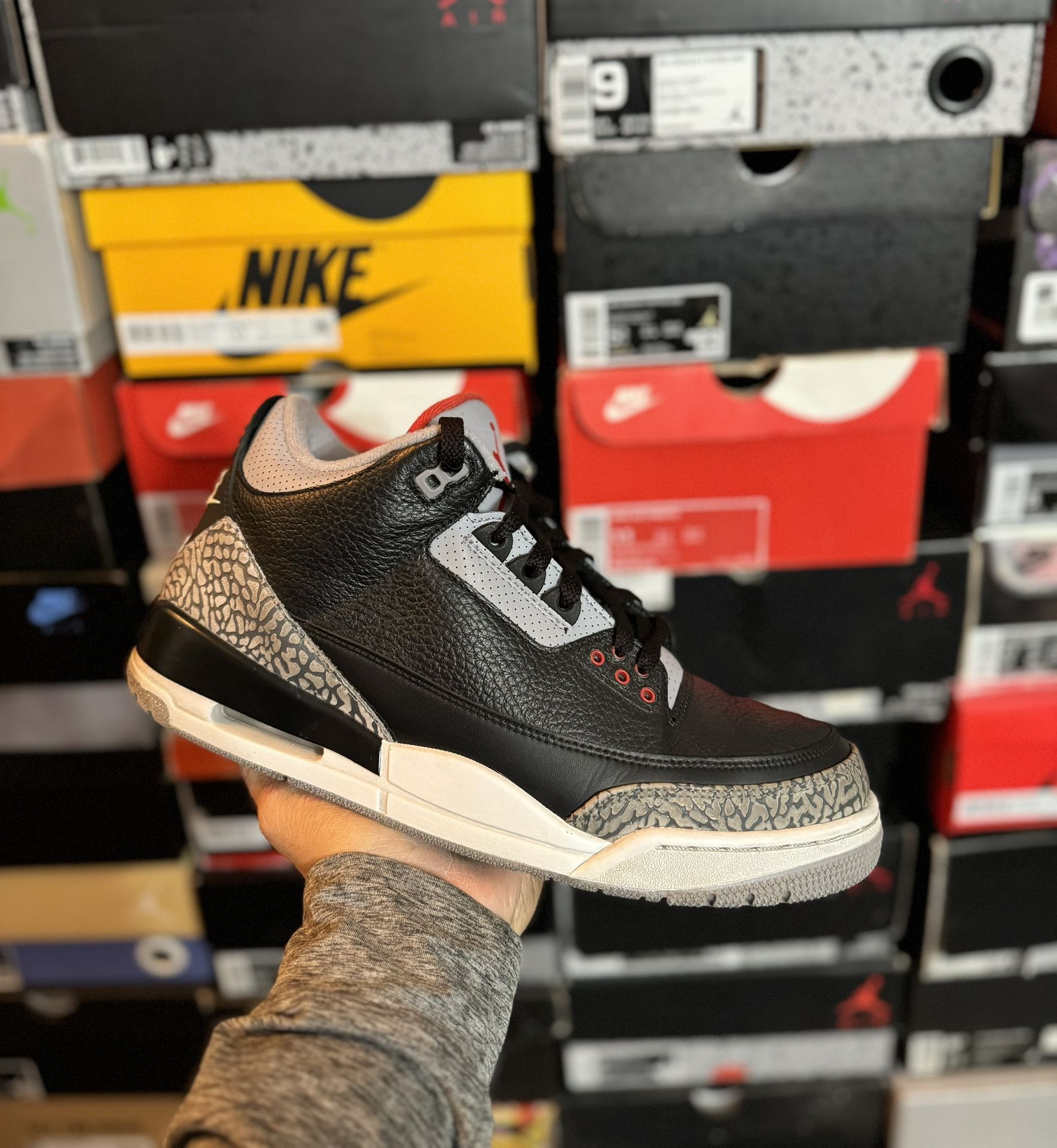 2018 Jordan Black Cement 3s size 10.5 USED But Clean
