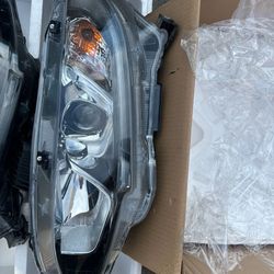 2019 Honda Civic Headlights