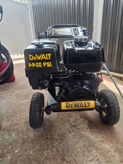 pressure washer Comercial Dewalt-Honda de 4400 PSI y 4.0 GPM