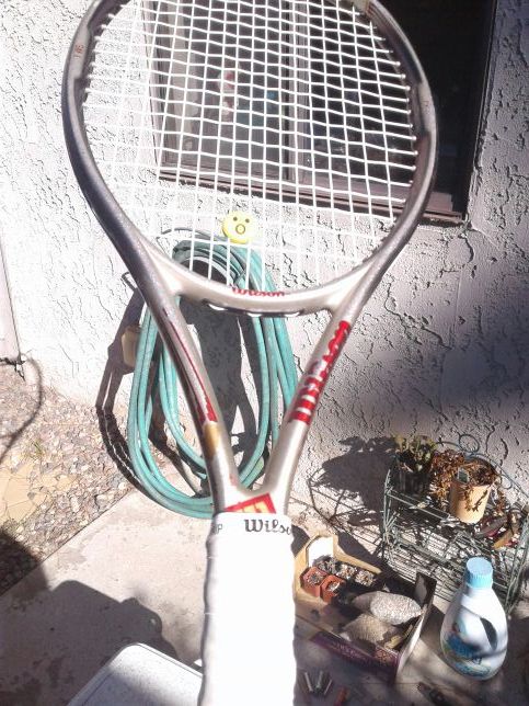 Wilson Hammer 4.4 tennis racket