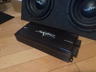 1500 watt Skar Audio car amplifier