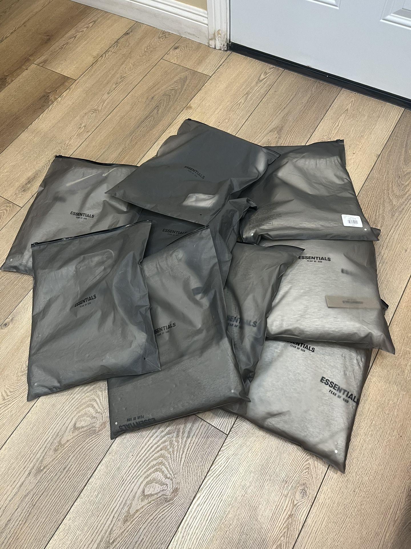 Essentials Fear of God hoodies/shorts