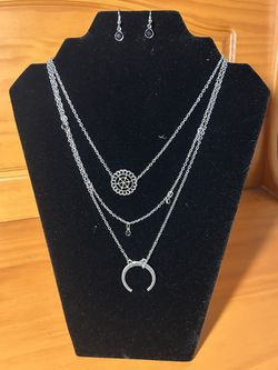 Lunar lotus silver/black necklace set