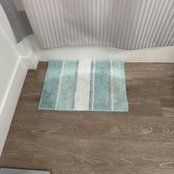 Bathroom Mats, Matching