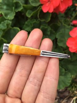 Antique amber collar bar pin