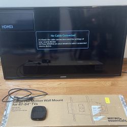 Samsung TV, Wall Mount, And Roku/HDMI