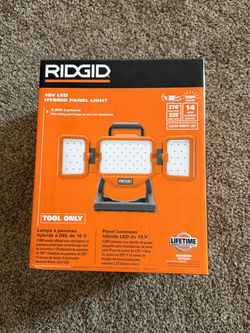 RIDGID 18V LED Hybrid Panel Light & 18V 4.0 Ah Max Output Starter Kit