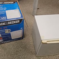 Black And Decker Mini Fridge