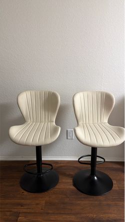 Lush bar stools