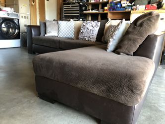 Dark brown sectional w washable covers