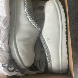Brand New Used One Time Size 6 Women 