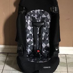 LIKE NEW 2 IN 1 CAR SEAT BOOSTER!!!!!