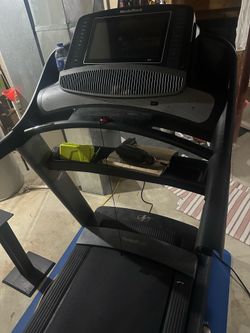 NORDIC TRACK TREADMILL!!!! 1500 OBO!!!!!!