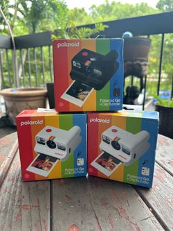 Polaroid go instant camera