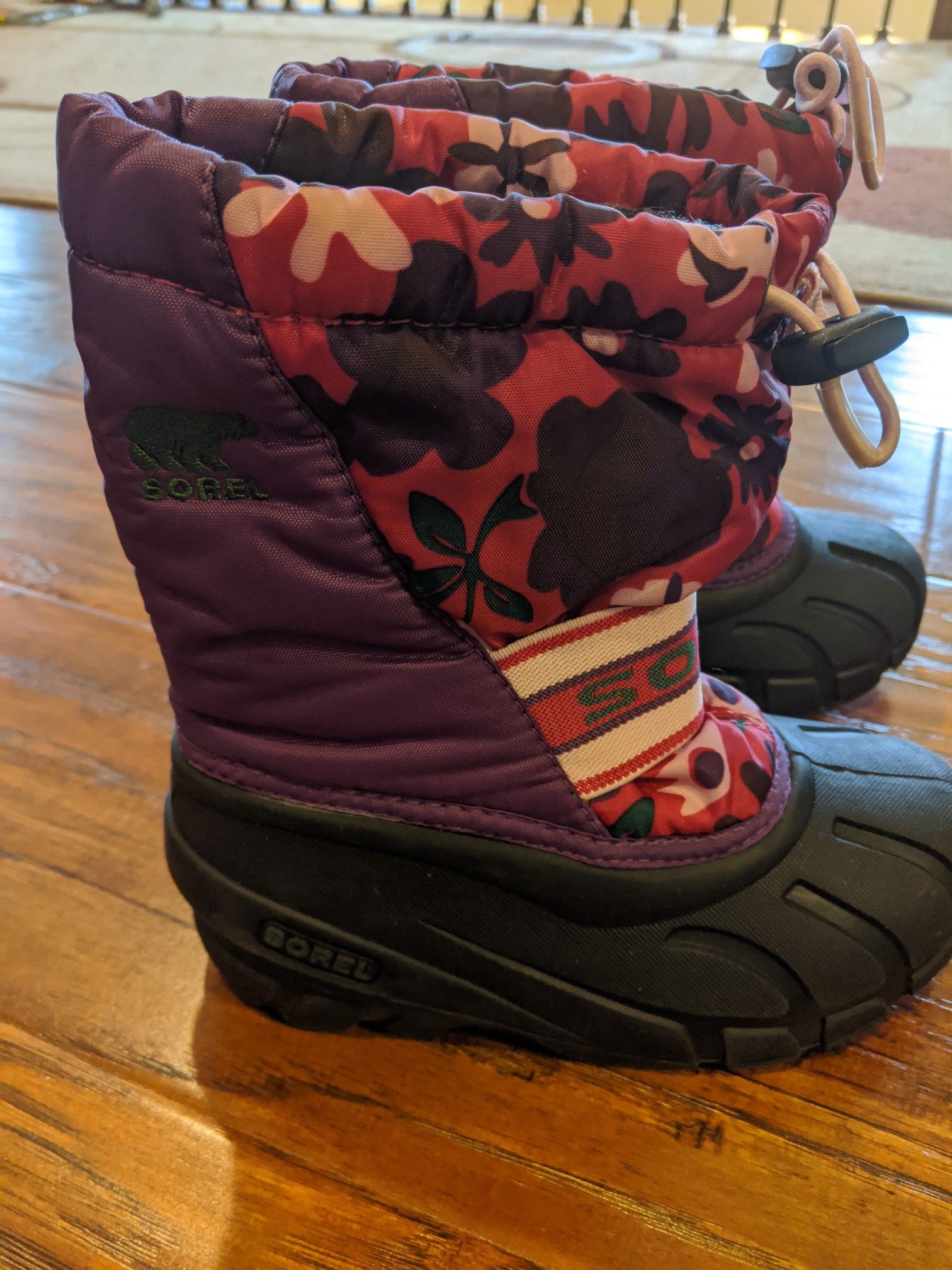 Girls snow boots size 12 Sorel