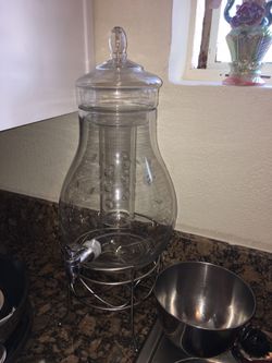 60 por el garro y 30 por el porta tazas
