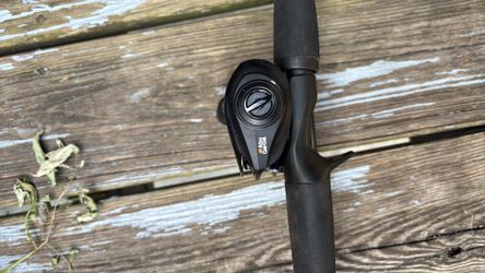 Abu Garcia revo x baitcaster