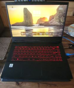 MSI Gaming Laptop 15" - i5 / RTX 3060 / 32 GB RAM/  1TB storagr
