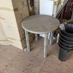 24 inch glass top table wicker