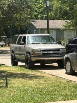 2004 Chevrolet Suburban
