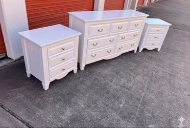 3 pcs  white dresser set with Golden handles