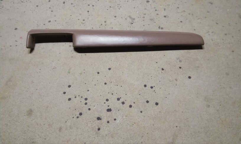 92-97 Ford Trucks Dashpad Part