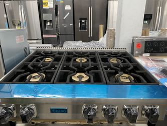 Viking 36” range top in stainless steel new open box