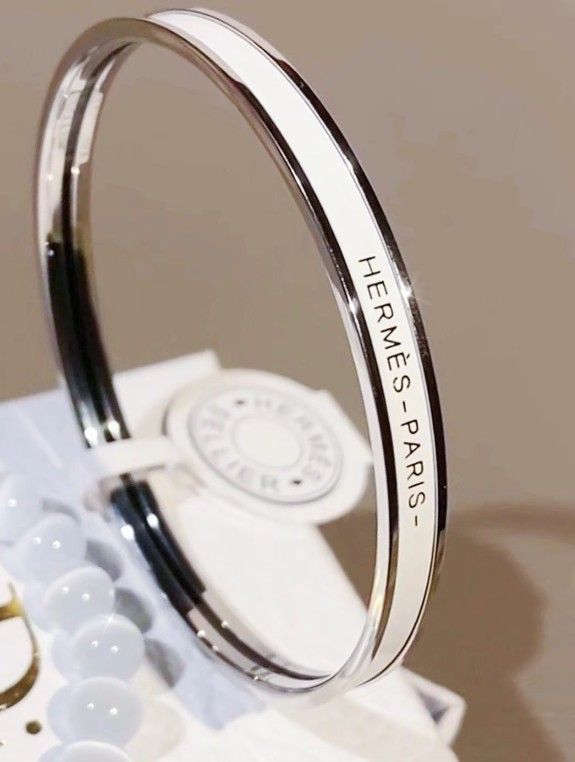 Ultra-narrow enamel letter print rose gold plated bracelet for women cream white