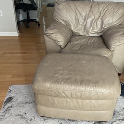 Single Sofa With Ottoman 