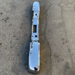 Chevy Silverado & GMC Sierra 1500 / 2500 / 3500 Rear Bumper OEM 1999 , 2000 2001 2002 2003 2004 2005 2006