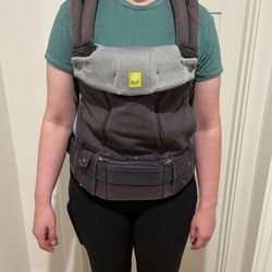 LILLEbaby 6-in-1 All-Seasons Baby Carrier