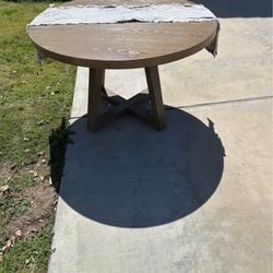 Round Dining Table with Chairs