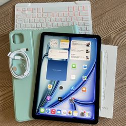 Apple iPad Air 11”  (M3 chip /  2025 Model) 128GB  with keyboard and pencil