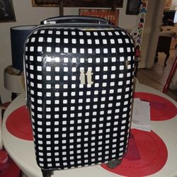 New I T Carryon 12 Firm Look My Post Tons Item