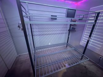 Bunk bed