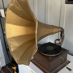 Antique  Crank Gramophone Phonograph Record Player Turntable 