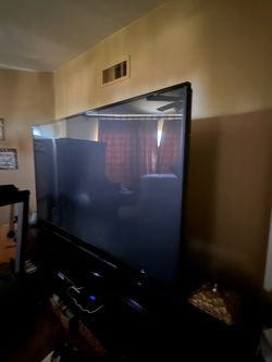 83” Mitsubishi  3D Diamond series DLP rear projection HDTV