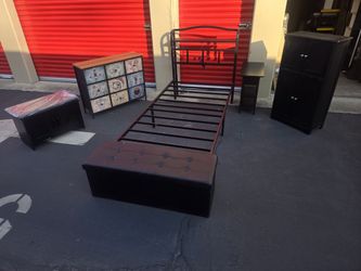 6 Piece Twin Size Bedroon Set