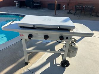 36 in. 3-Burner Classic SmartTemp Propane Flat Top Grill/Griddle