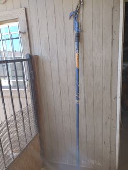 Extendable weed cutter
