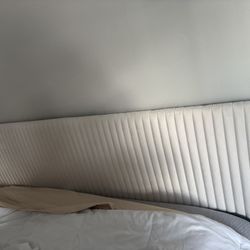 Queen Size - Bed Frame - For sale 