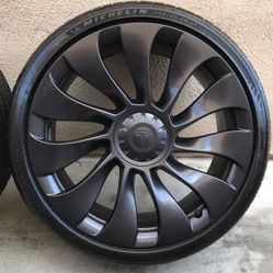 Tesla Model Y Uberturbine 21 inch wheels 