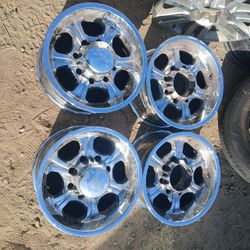 Ford F250 Superduty 8lug 16" Chrome Wheels (4)
