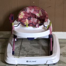 LIKE NEW SAFETY 1ST BABY WALKER 