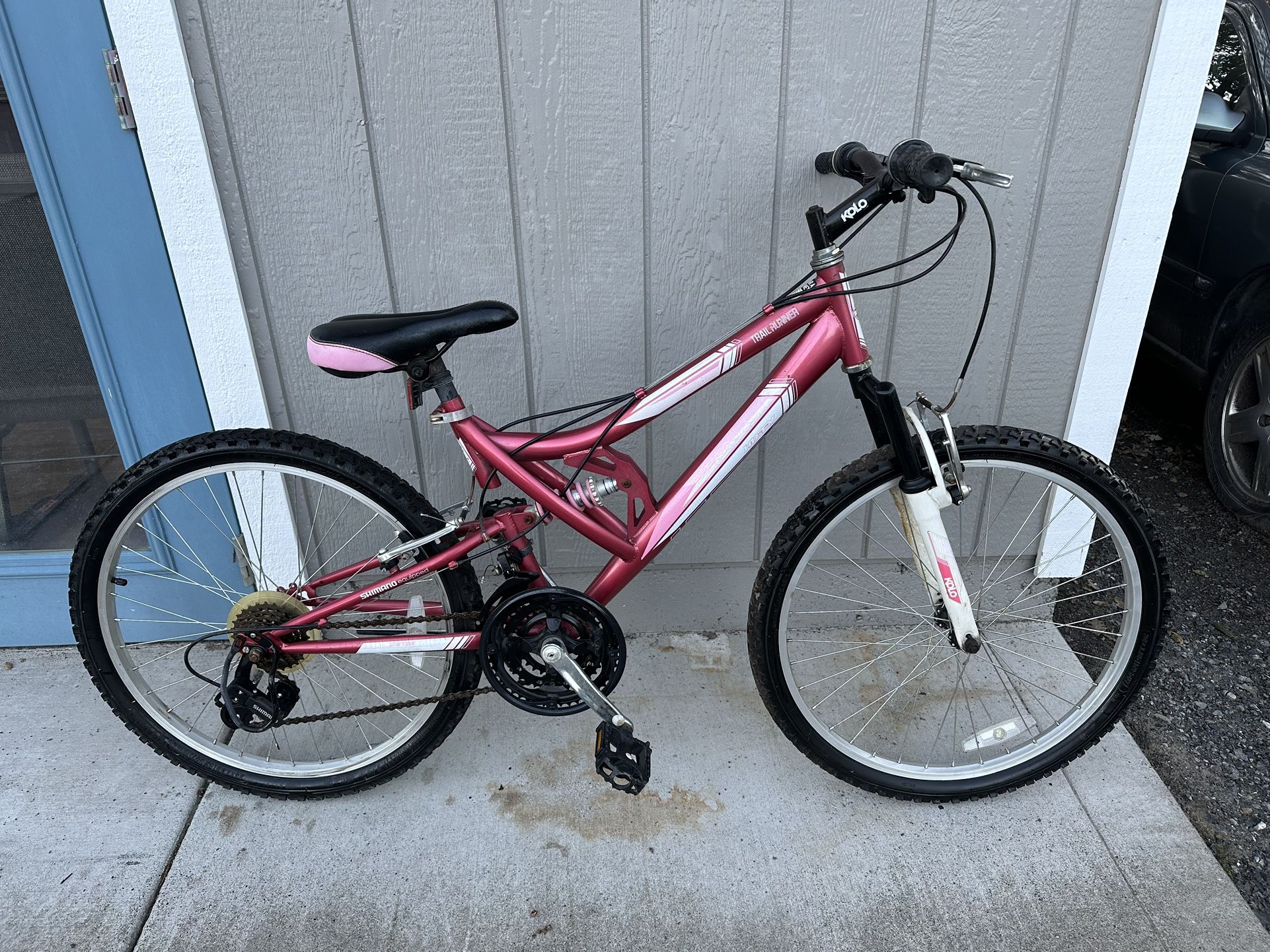 Huffy trail runner mountain bicycle with 24 inch wheels in great