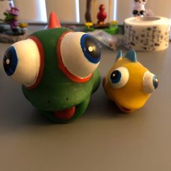 Vintage Fish Bath Toys Water Gun Water Squirter Green Yellow Red Blue